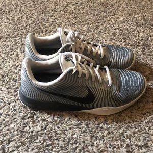 Nike Kobe mentality shoes size 9 men’s.